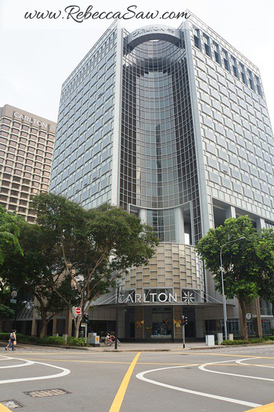 tuxedo - carlton hotel Singapore (1)