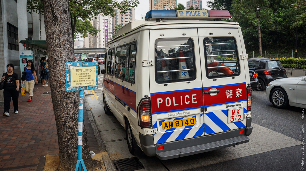Полицейская машина в Гонконге