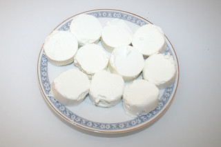 05 - Zutat Ziegenfrischkäse / Ingredient goat cream cheese