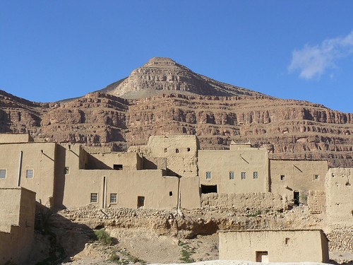 Aldea bereber en el Medio Atlas (Marruecos)