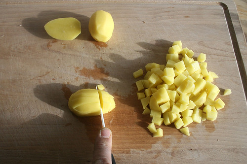 14 - Kartoffel fein würfeln / Dice potatoes