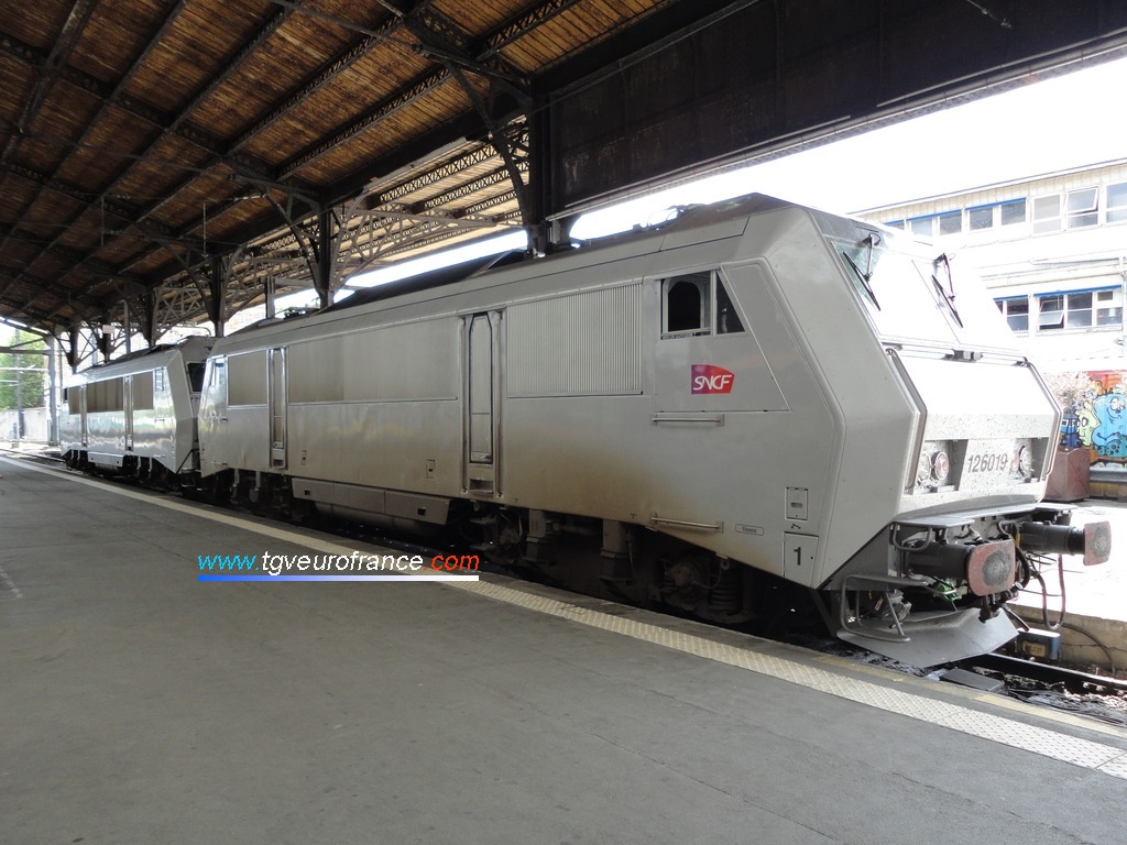 La locomotive polytension BB 26019 de SNCF Voyages