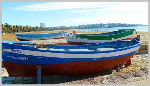 Barcas by Miguel Allué Aguilar