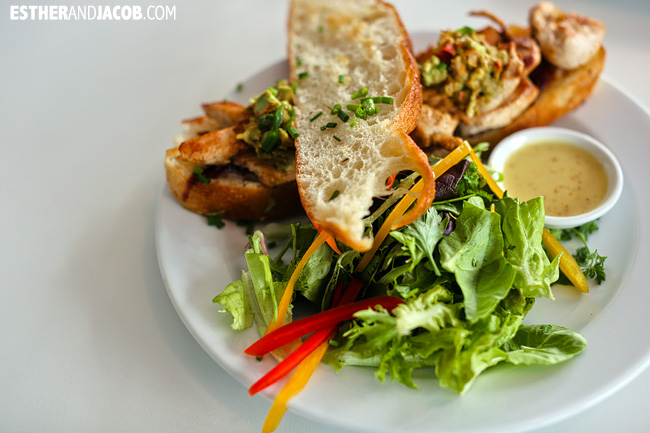 Lunch at Hummingbird Cafe Re:Start Container Mall | How to spend 48 hours in Christchurch | What to do in 2 days in Christchurch | Christchurch New Zealand Travel Photography