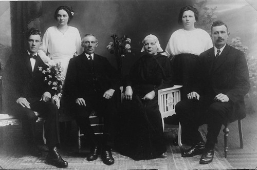 Johannes Werkhoven & Antje Broersma Family ca 1915