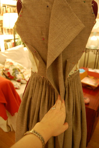 Making a robe a l'anglaise 8