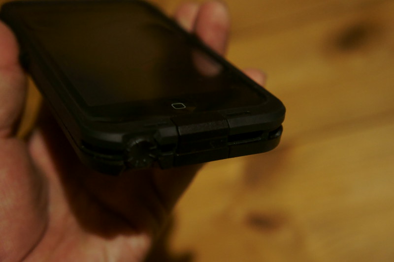 LifeProof fre iPhone 5 Case DSC04475