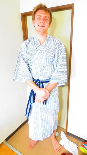 Kimono dressing gown