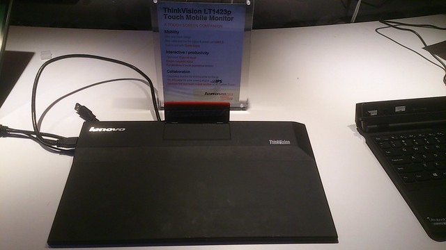 ThinkVision LT1423p back (by Andreas Agotthelf)