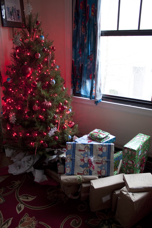 Christmas tree and the presents