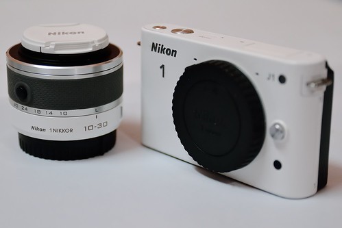 Nikon 1 J1 + 1 Nikkor VR 10-30mm F/3.5-5.6