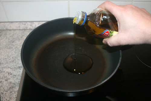 38 - Öl erhitzen / Heat up oil