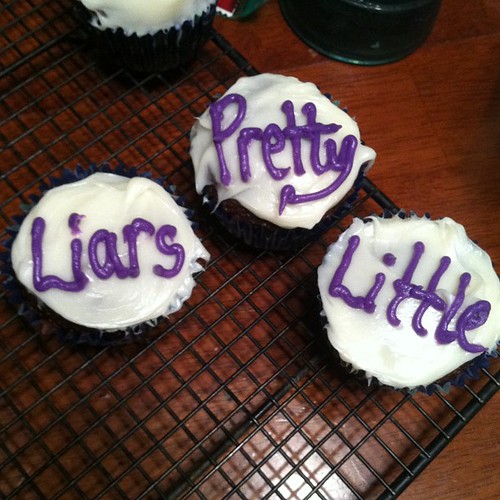 PLL cupcakes lol #prettylittleliars