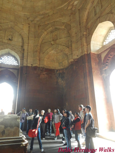 Of Sultans, Sufis & the cursed city of Tughluqabad: heritage walk on 10 Feb, 13