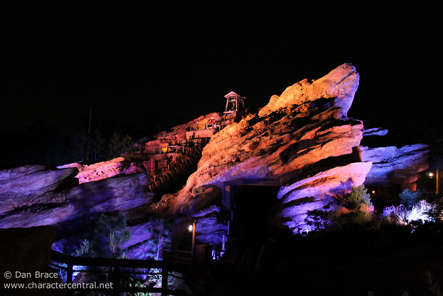 Grizzly Gulch by night