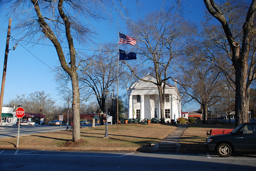 town square, Pendleton SC (by: Let Ideas Compete, creative commons)