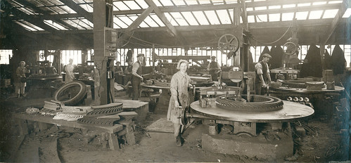 Wallsend Slipway: Photograph of the Iron Foundry Department (Machine moulding)