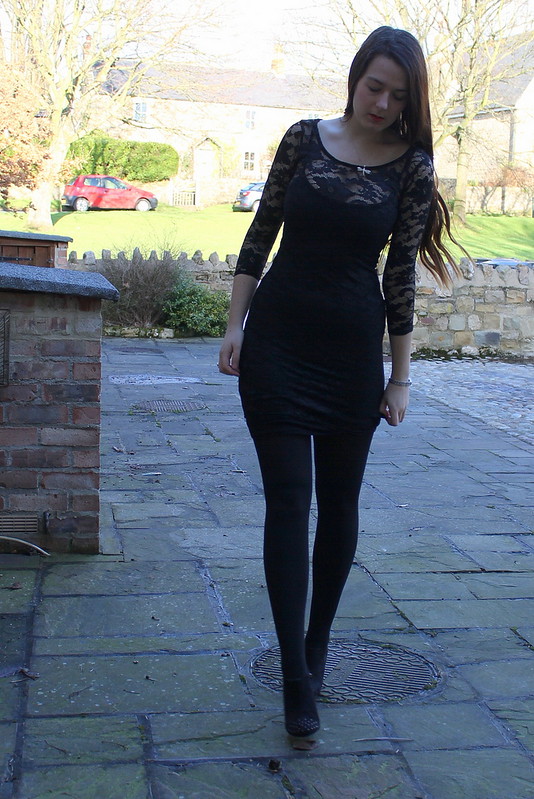 Chiara Fashion black lace dress