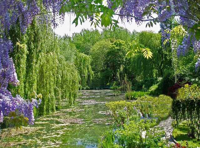 monets garden river