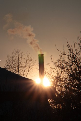 House-Chimney-Smoke_Sunset-in-Winter__IMG_4134-682x1024 by Public Domain Photos
