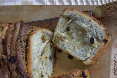 herb&cheese pull-apart bread
