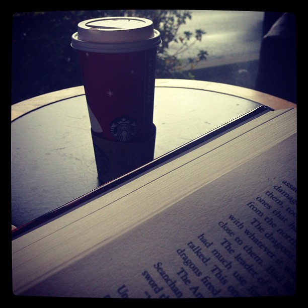 An escape for some coffee and A Memory of Light. #amol #wheeloftime #mydaughtersnameisaviendha