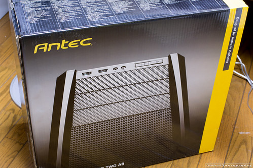 Antec Three Hundred Two AB 購入