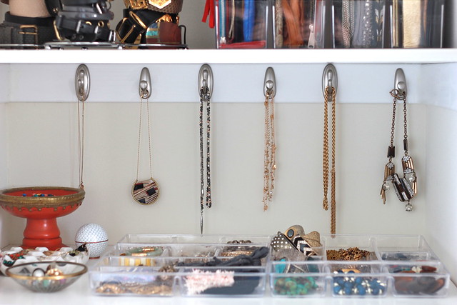 how to organize jewelry & accessories