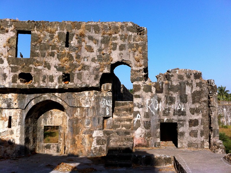 Broken bastion walls at Arnala fort