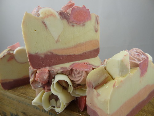 Loveliness Soap - The Daily Scrub (11)