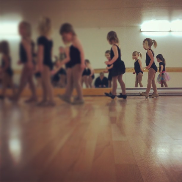 Tap class. Had to check herself out in the mirror. ;) #hannahbaby #danceclass