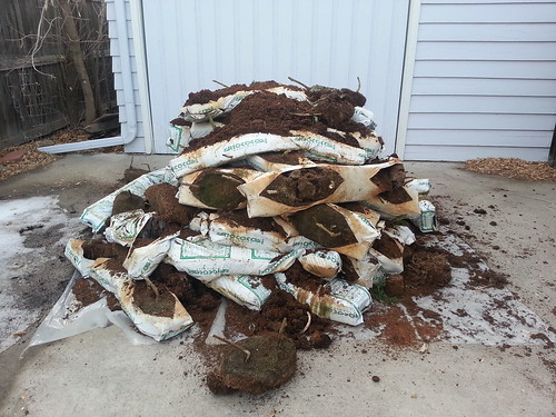 2013.03_coconut husk pile
