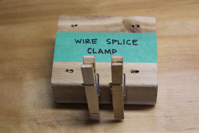 Wire splice clamp