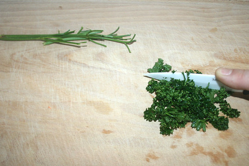 34 - Petersilie zerkleinern / Mince parsley