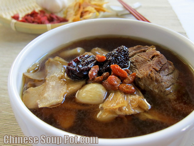 [Chinese Herbal Pork Ribs Soup - Herbal Bak Kut Teh]
