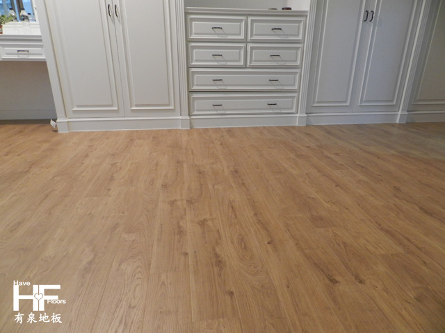 耐磨地板 Quickstep 木地板 淺色白橡木 (4)