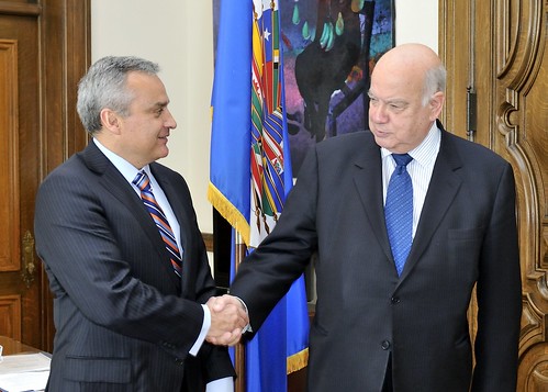 Secretario General de la OEA recibió al Defensor Nacional de Chile