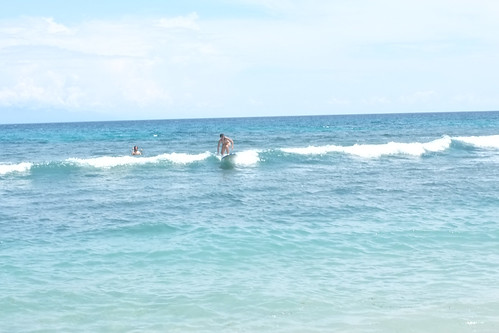 thalia surfing