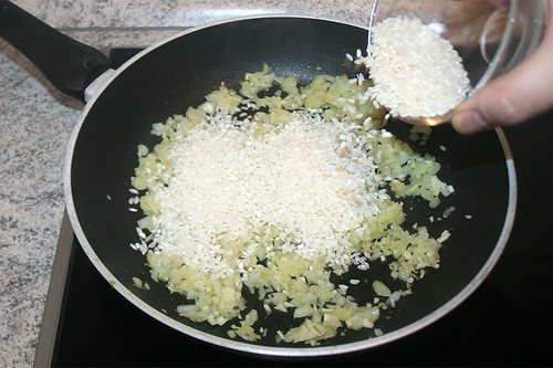 21 - Reis dazu geben / Add rice