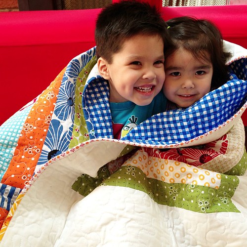 one last snuggle before we sent this #quilt away!