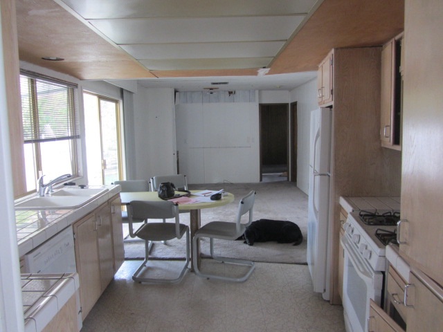 kitchen to back of house