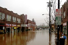 flood in Bound Brook, NJ (by: Ekem, public domain)