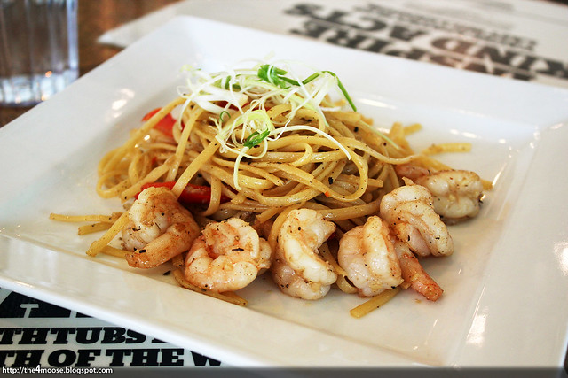 Food for Thought - Garlic Prawns with Capsicum Linguine