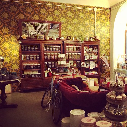 The shop of my friend Valeria: the most beautiful place inTorino by la casa a pois