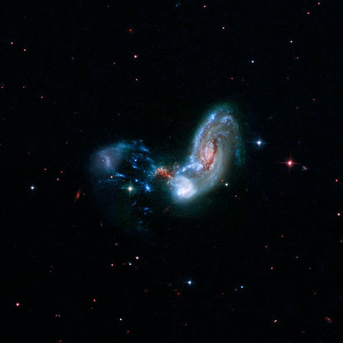 Hubble View of Galaxy Merger II Zw 096