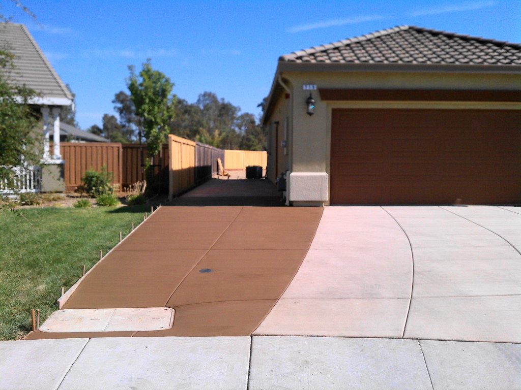 Driveway Extension & Side Yard Concrete With Color
