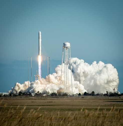 Antares Rocket Test Launch (201304210006HQ)