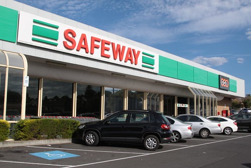 Safeway store still with the old branding in Newtown, Victoria