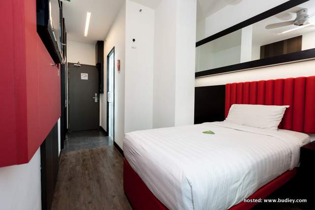 Tune Hotel Downtown KL - Double Room Interior