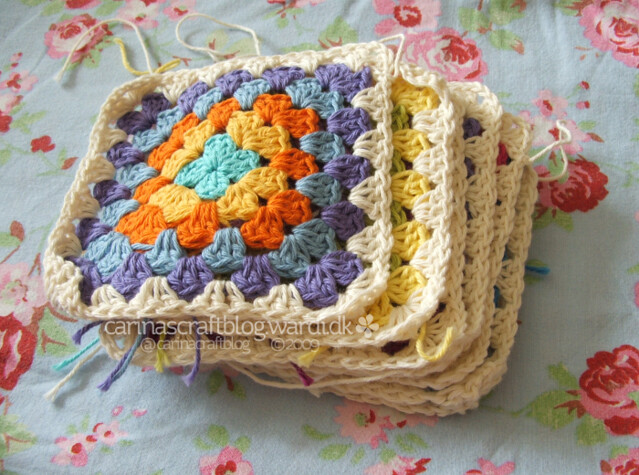 Crochet tutorial: joining granny squares 2